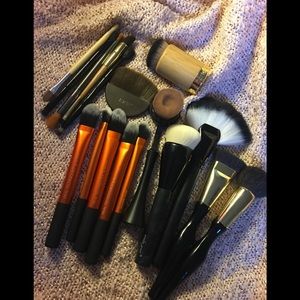 REAL TECHNIQUE FACE BRUSH BUNDLE